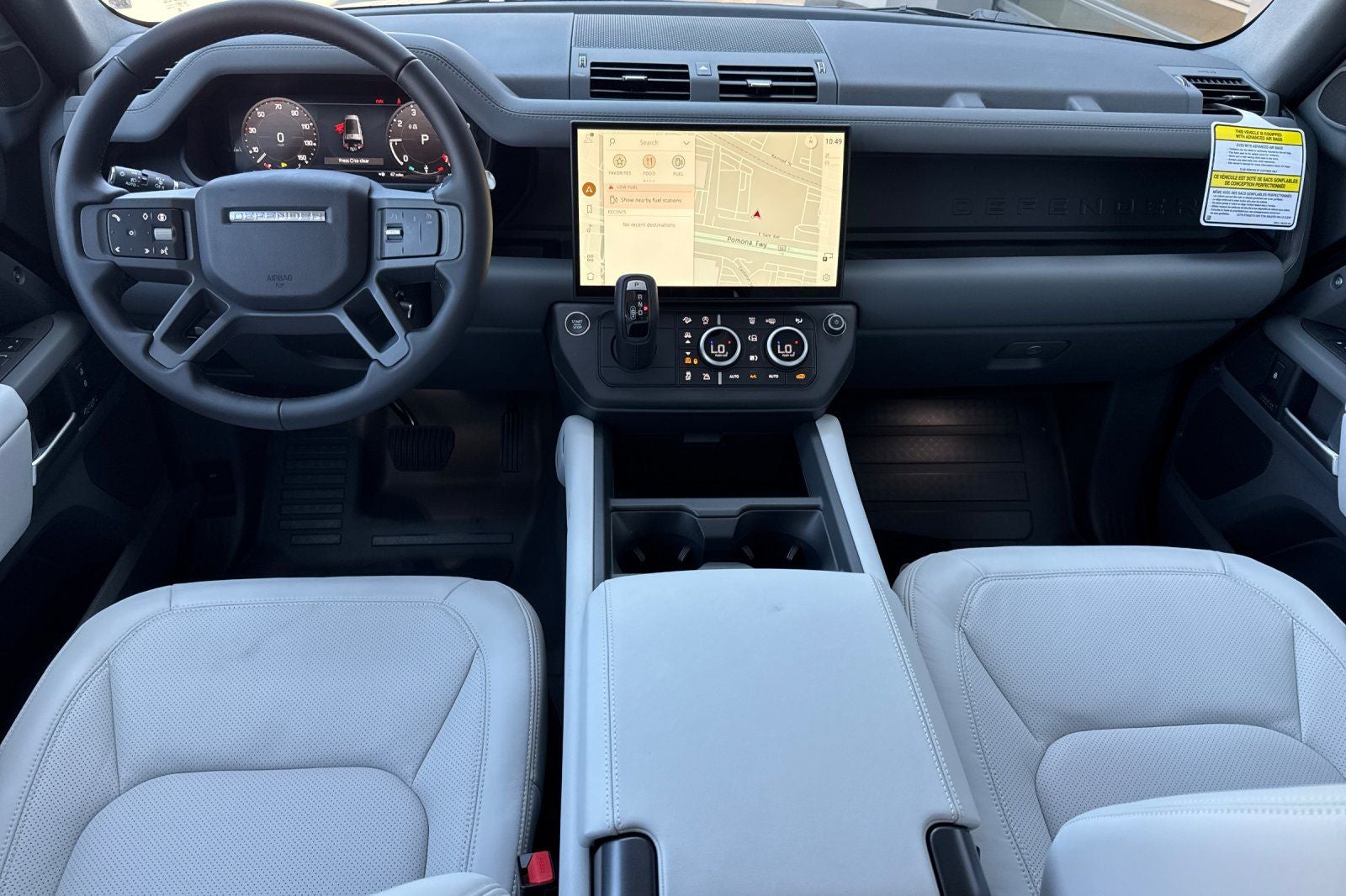 2026 Land Rover Defender 130 X-Dynamic SE