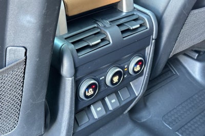 2023 Land Rover Defender 130 X-Dynamic SE