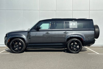 2023 Land Rover Defender 130 X-Dynamic SE