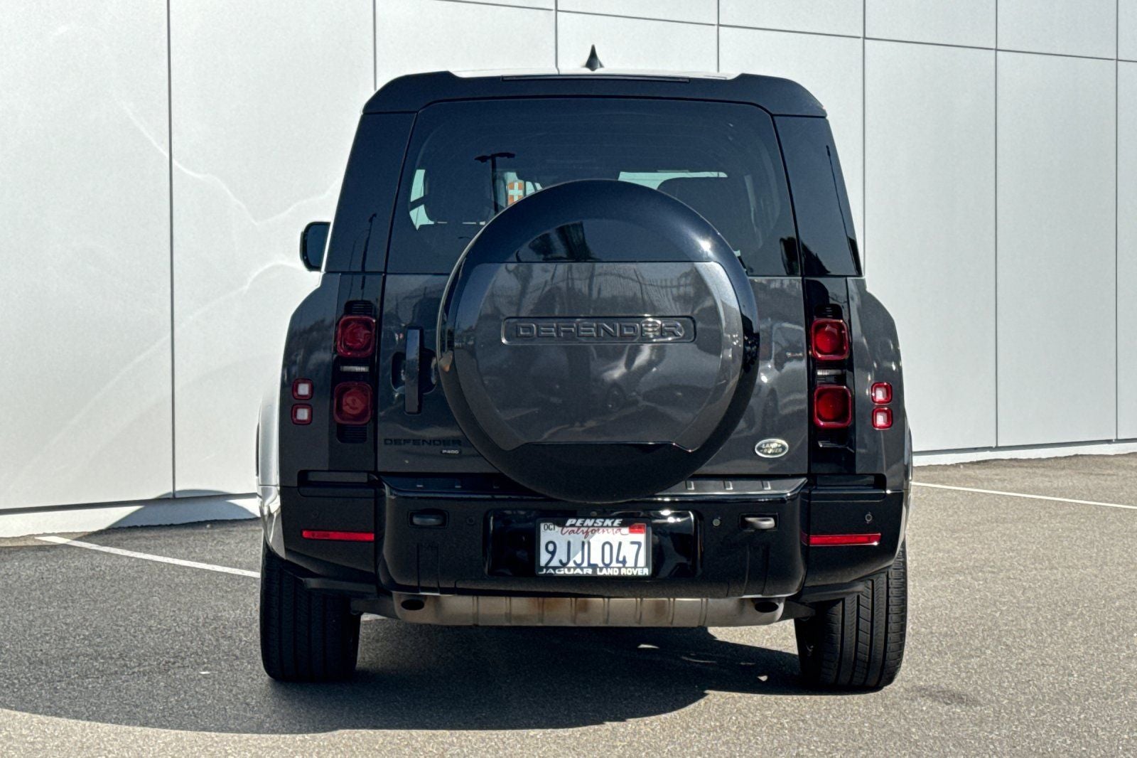 2023 Land Rover Defender 130 X-Dynamic SE