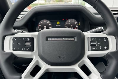 2025 Land Rover Defender 130 X-Dynamic SE