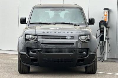 2025 Land Rover Defender 130 X-Dynamic SE