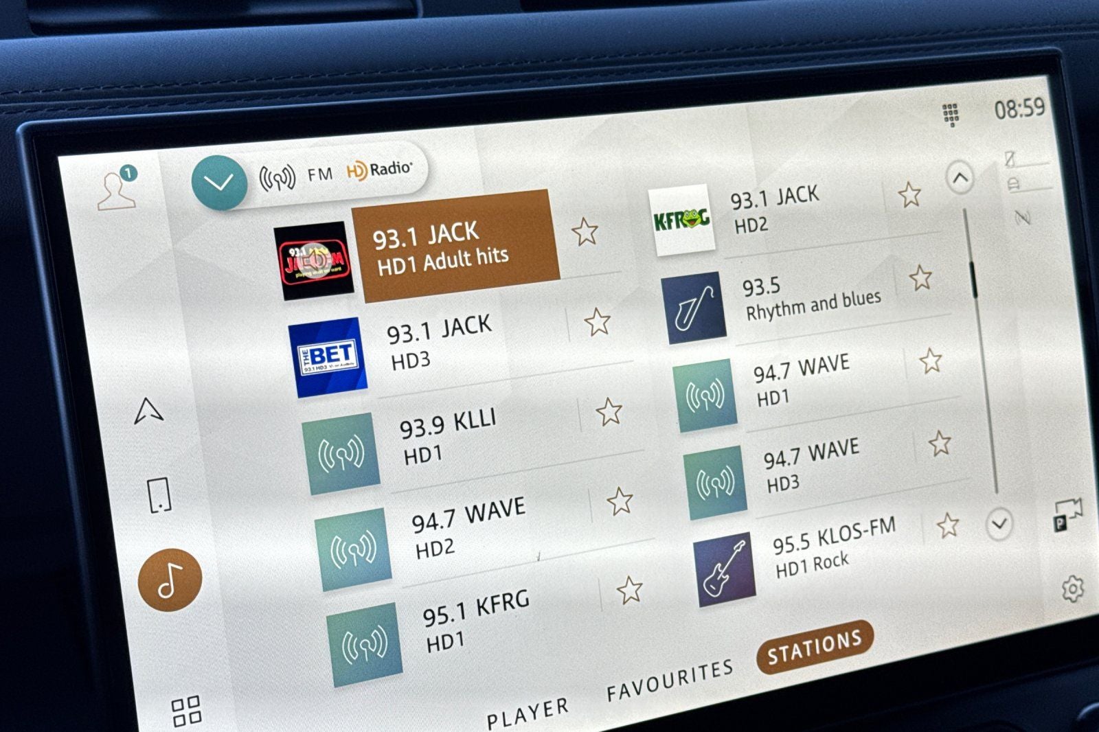 2026 Land Rover Defender 130 X-Dynamic SE