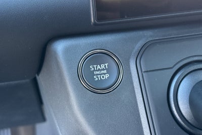 2026 Land Rover Defender 130 X-Dynamic SE