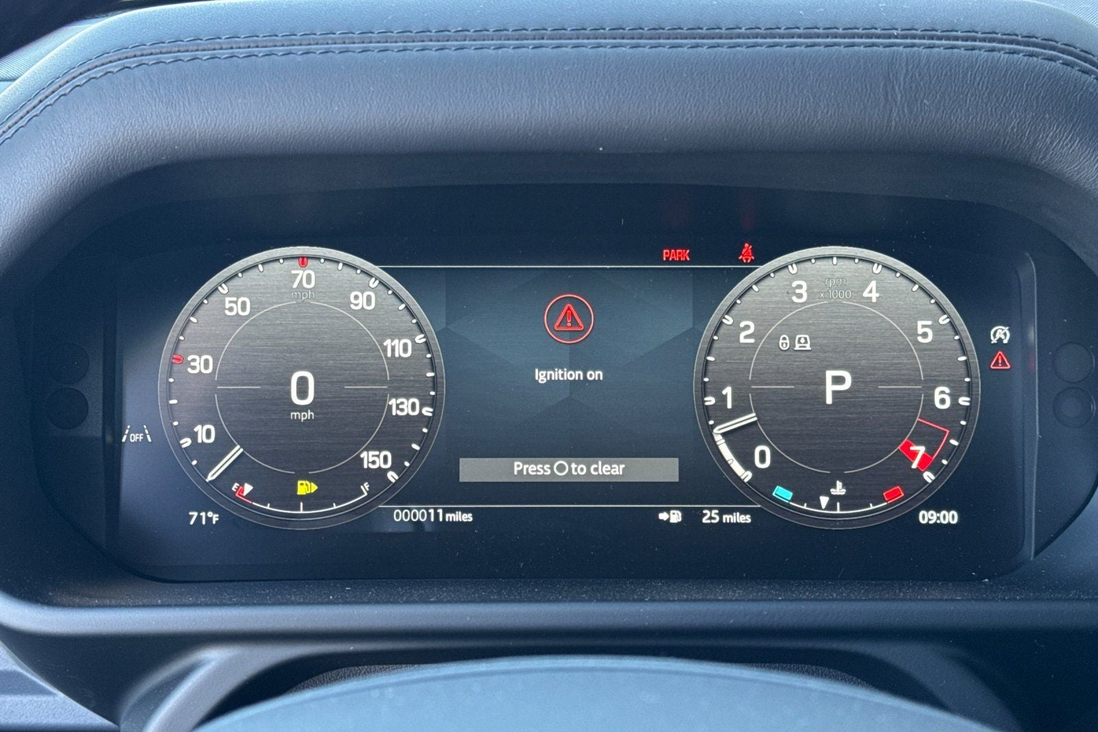 2026 Land Rover Defender 130 X-Dynamic SE