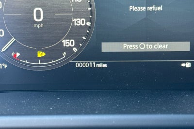 2026 Land Rover Defender 130 X-Dynamic SE