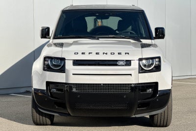 2026 Land Rover Defender 130 X-Dynamic SE