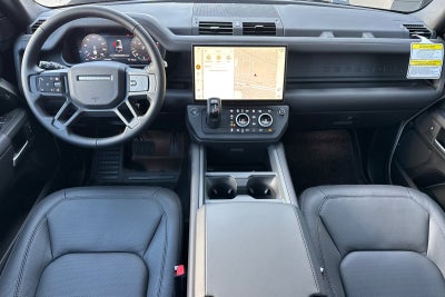 2026 Land Rover Defender 130 X-Dynamic SE