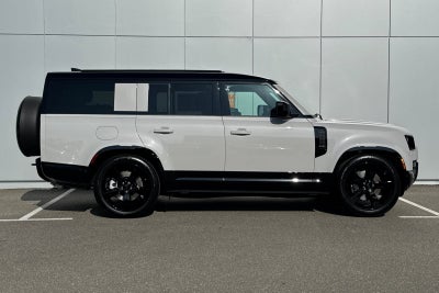 2026 Land Rover Defender 130 X-Dynamic SE