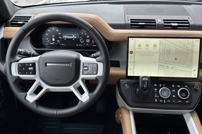 2026 Land Rover Defender 130 X-Dynamic SE