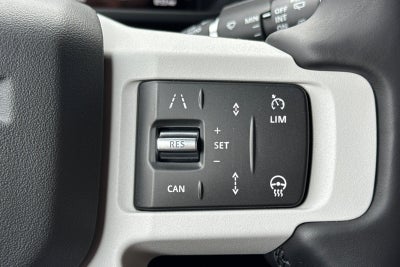 2026 Land Rover Defender 130 X-Dynamic SE