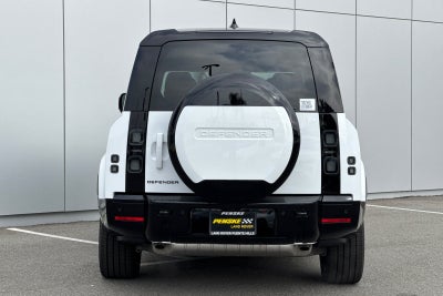 2026 Land Rover Defender 130 X-Dynamic SE