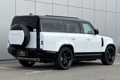 2026 Land Rover Defender 130 X-Dynamic SE