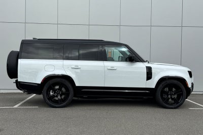2026 Land Rover Defender 130 X-Dynamic SE