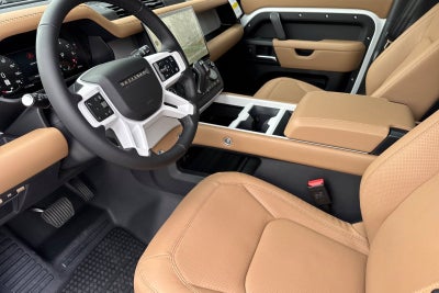 2026 Land Rover Defender 130 X-Dynamic SE