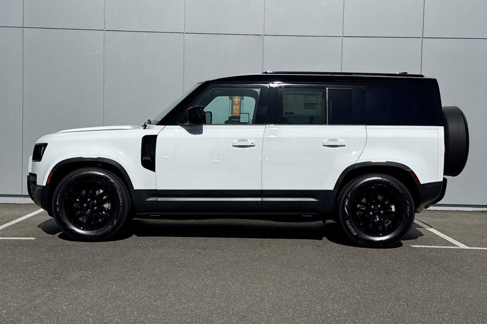 2026 Land Rover Defender 110 S