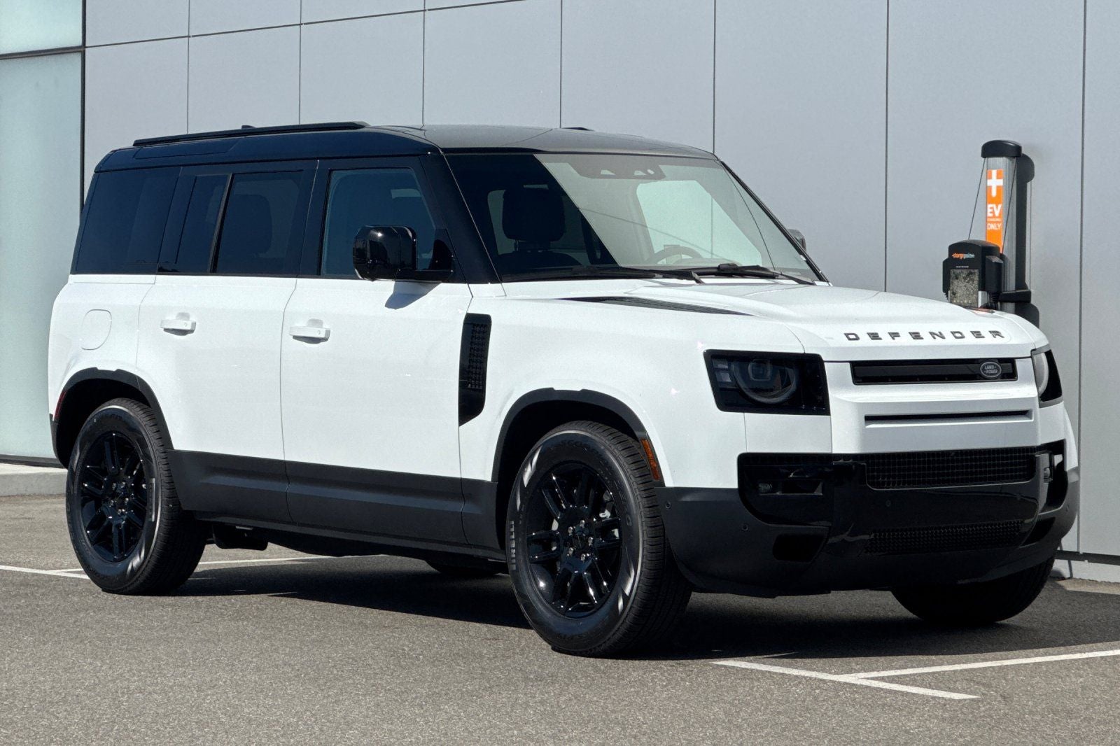 2026 Land Rover Defender 110 S