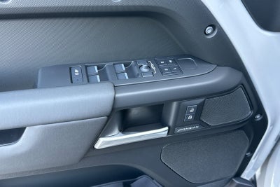 2026 Land Rover Defender 110 S