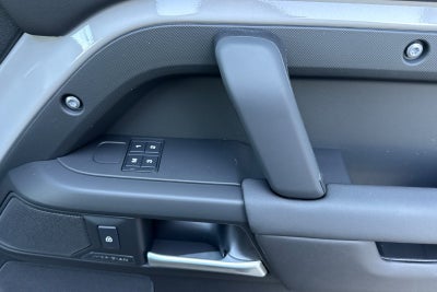 2026 Land Rover Defender 110 S