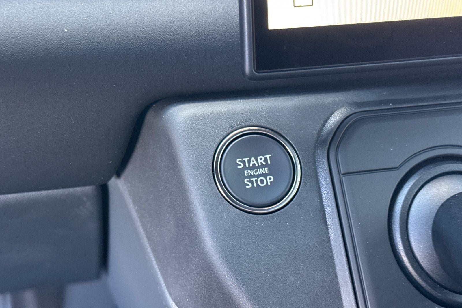 2026 Land Rover Defender 110 S