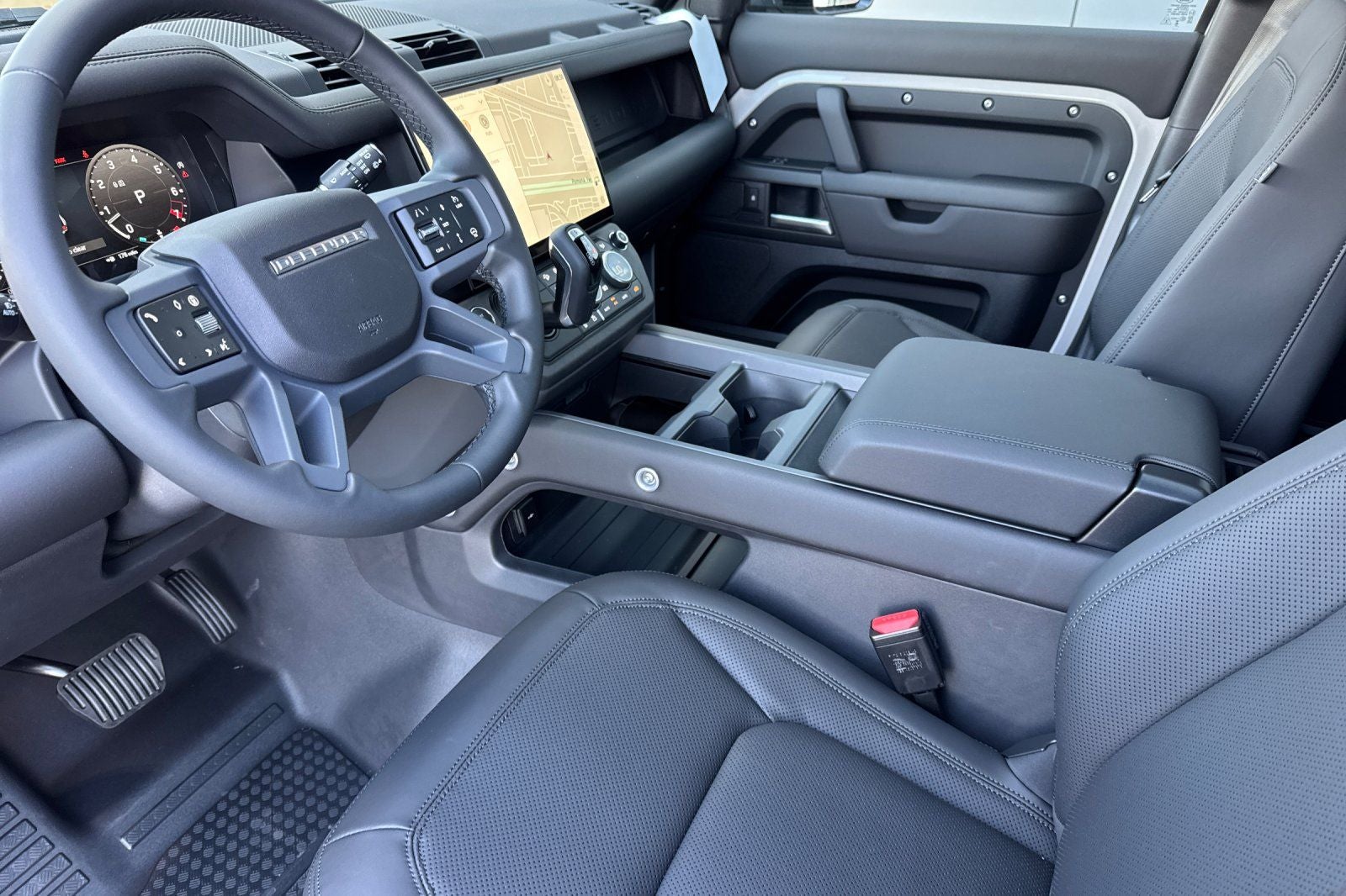 2026 Land Rover Defender 110 S