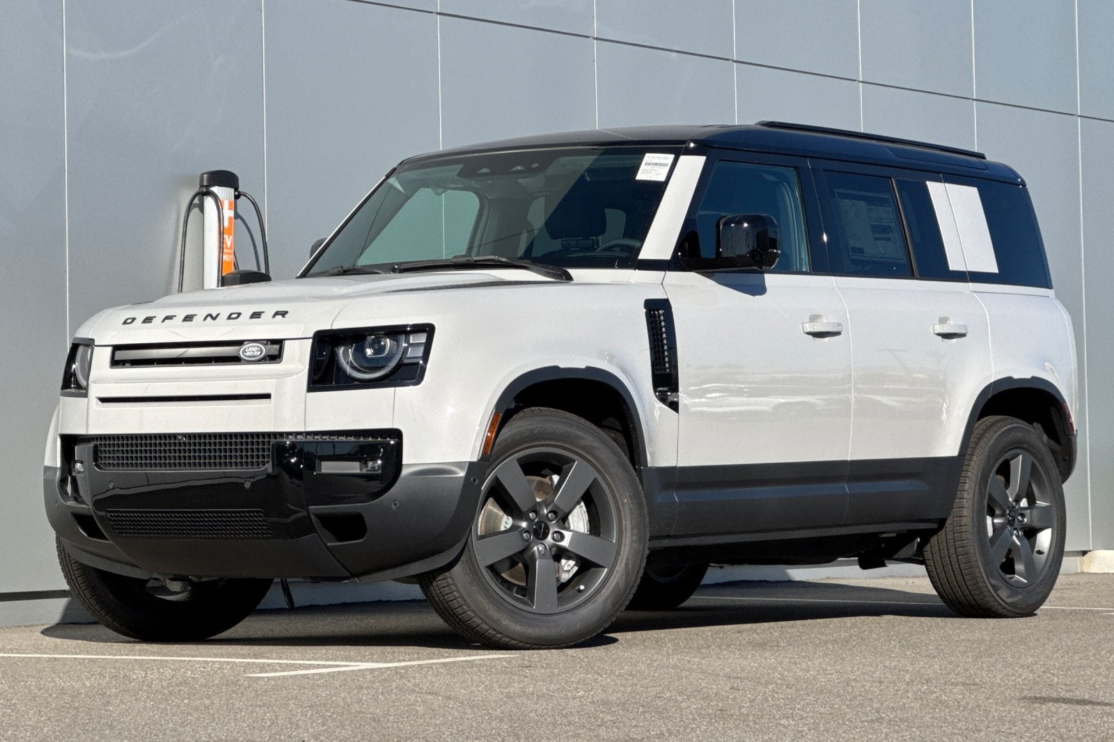 2026 Land Rover Defender 110 S