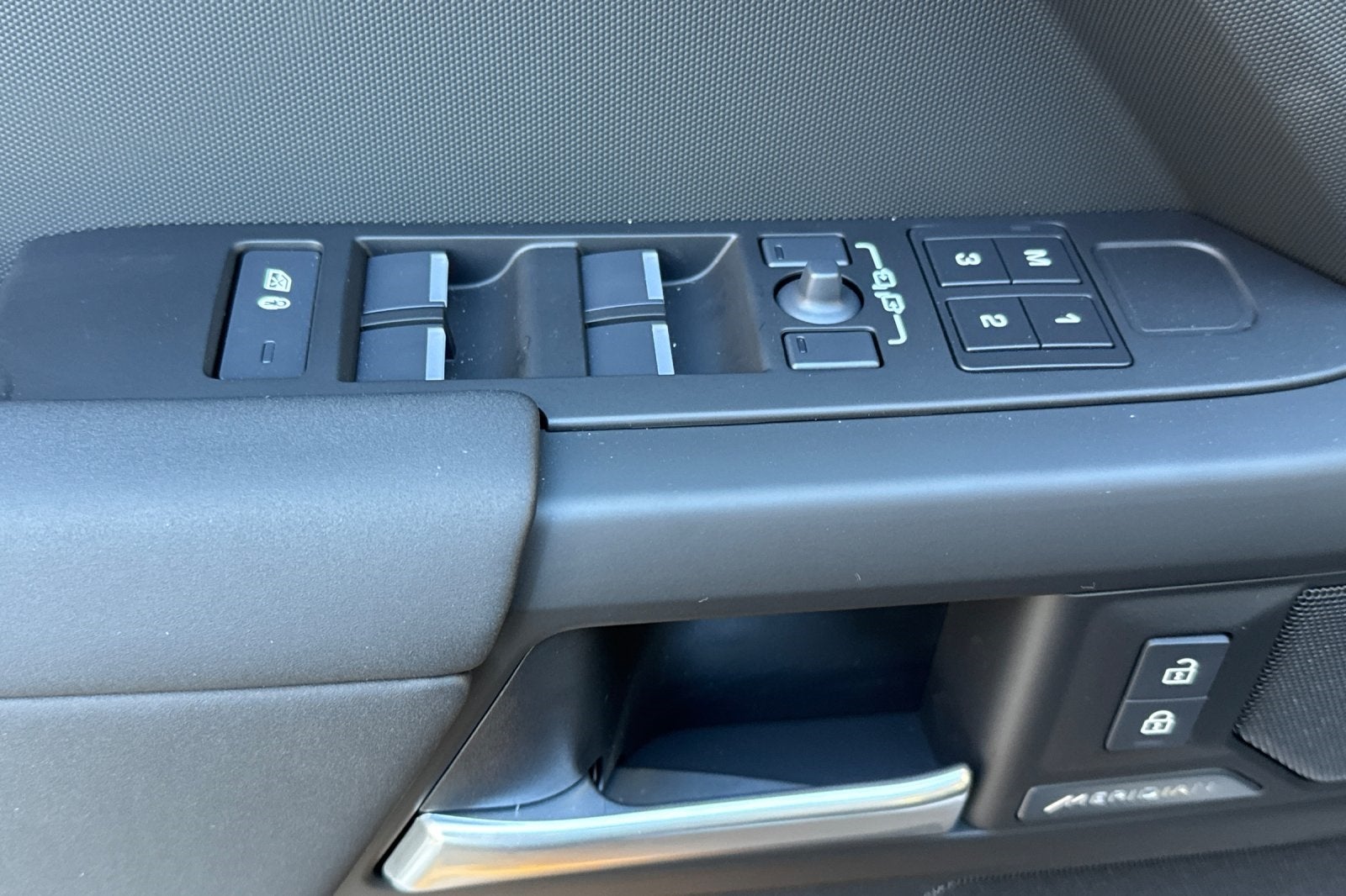 2026 Land Rover Defender 110 S