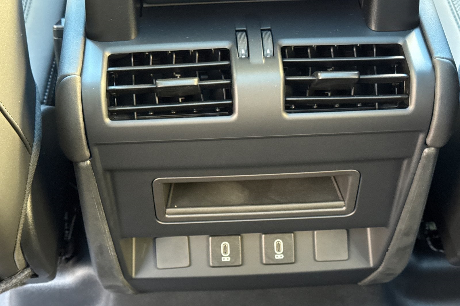 2026 Land Rover Defender 110 S