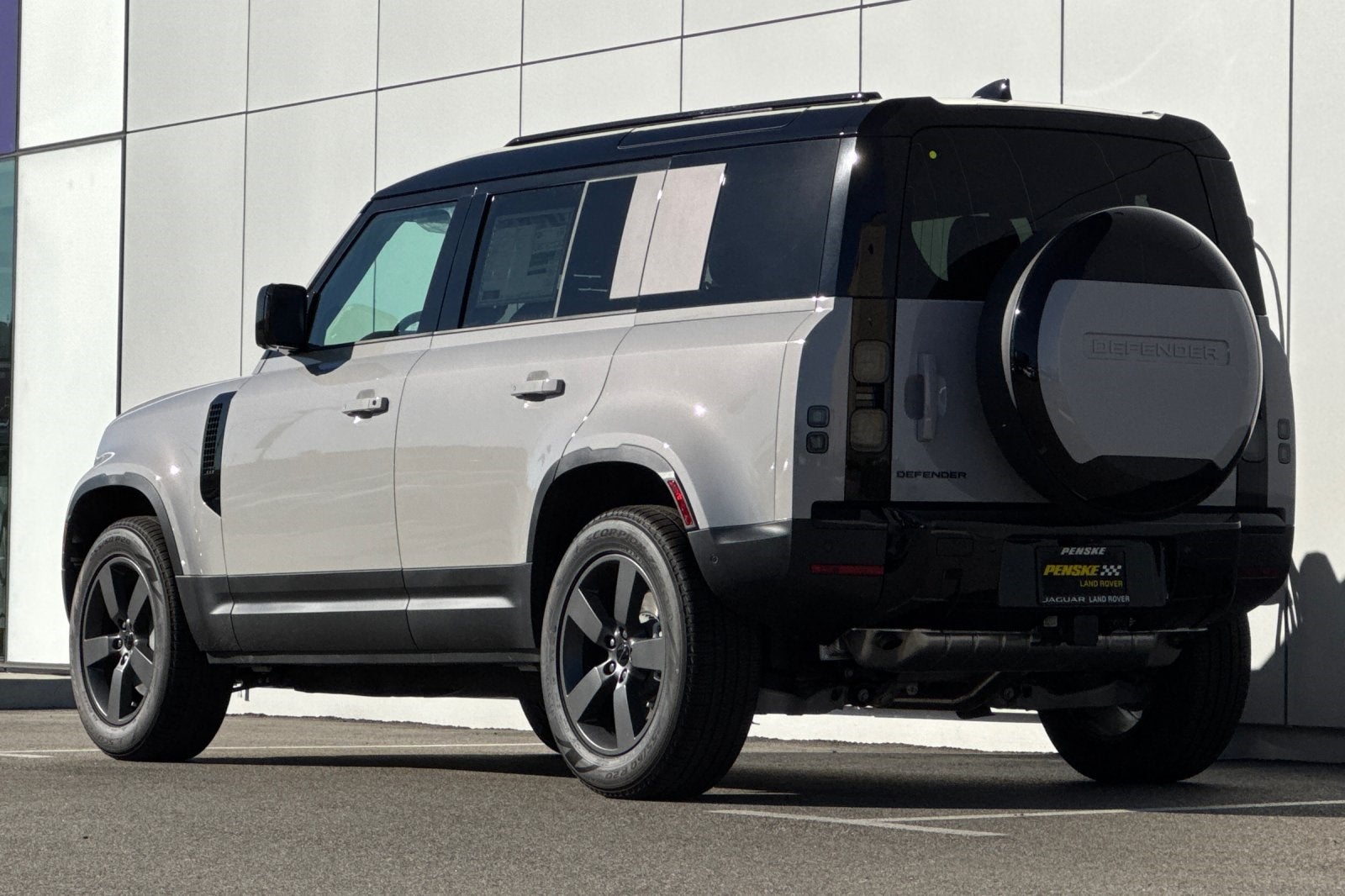 2026 Land Rover Defender 110 S