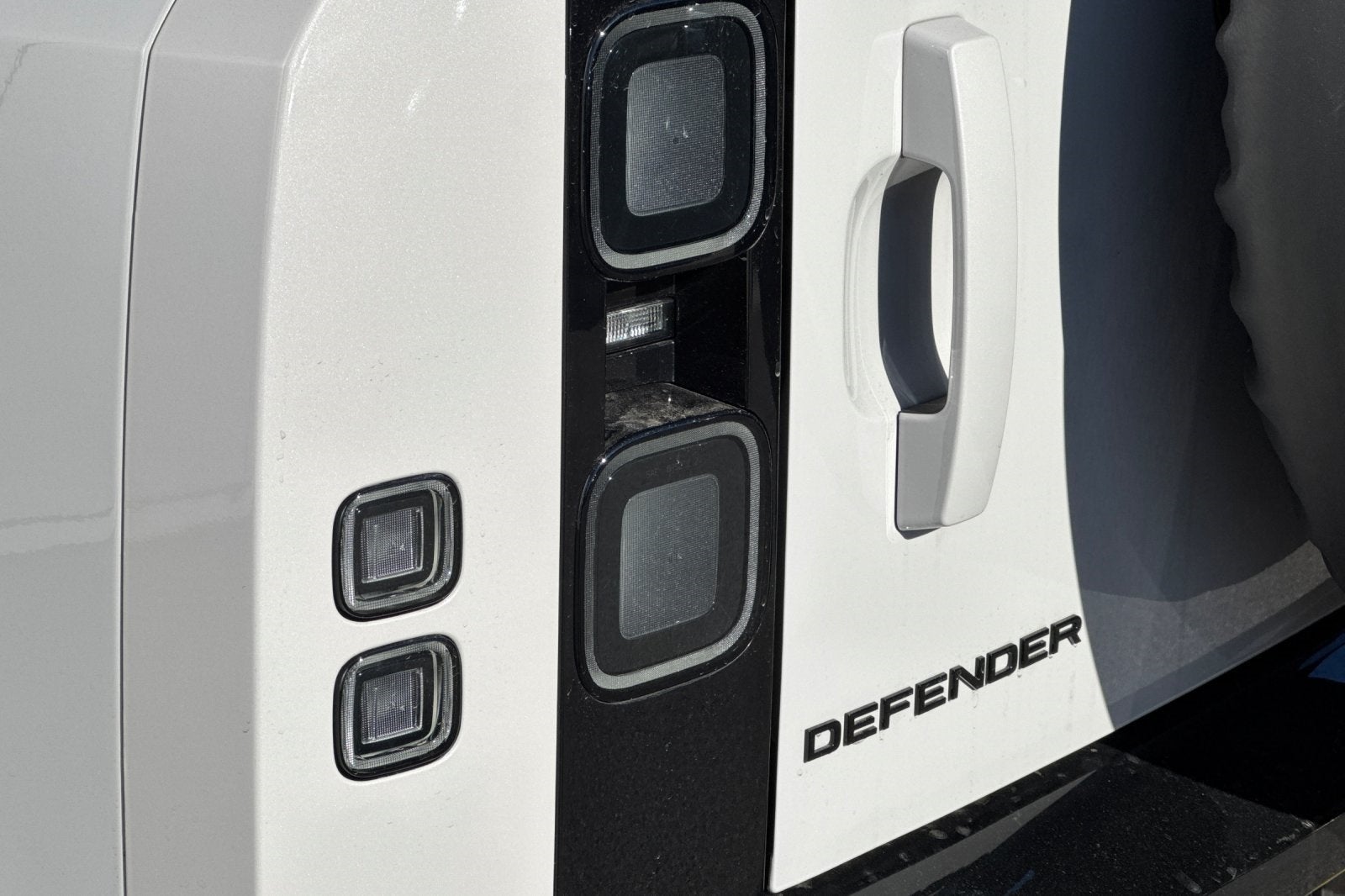 2026 Land Rover Defender 110 S