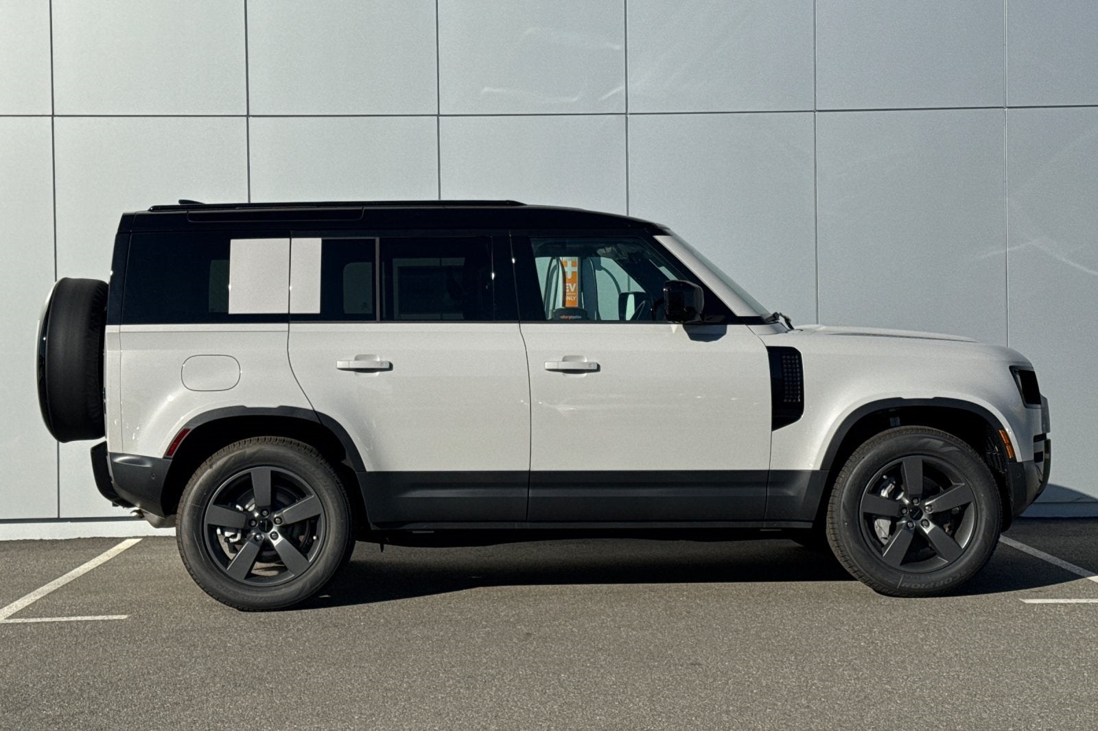 2026 Land Rover Defender 110 S