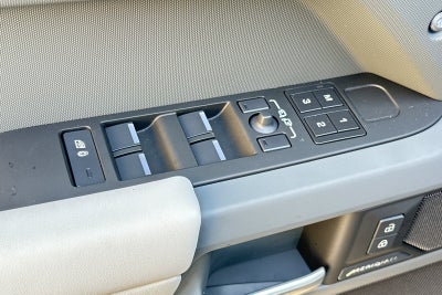 2026 Land Rover Defender 110 S