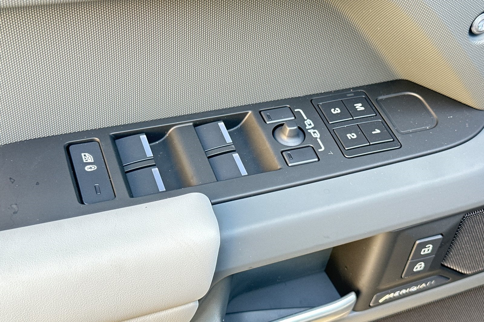 2026 Land Rover Defender 110 S