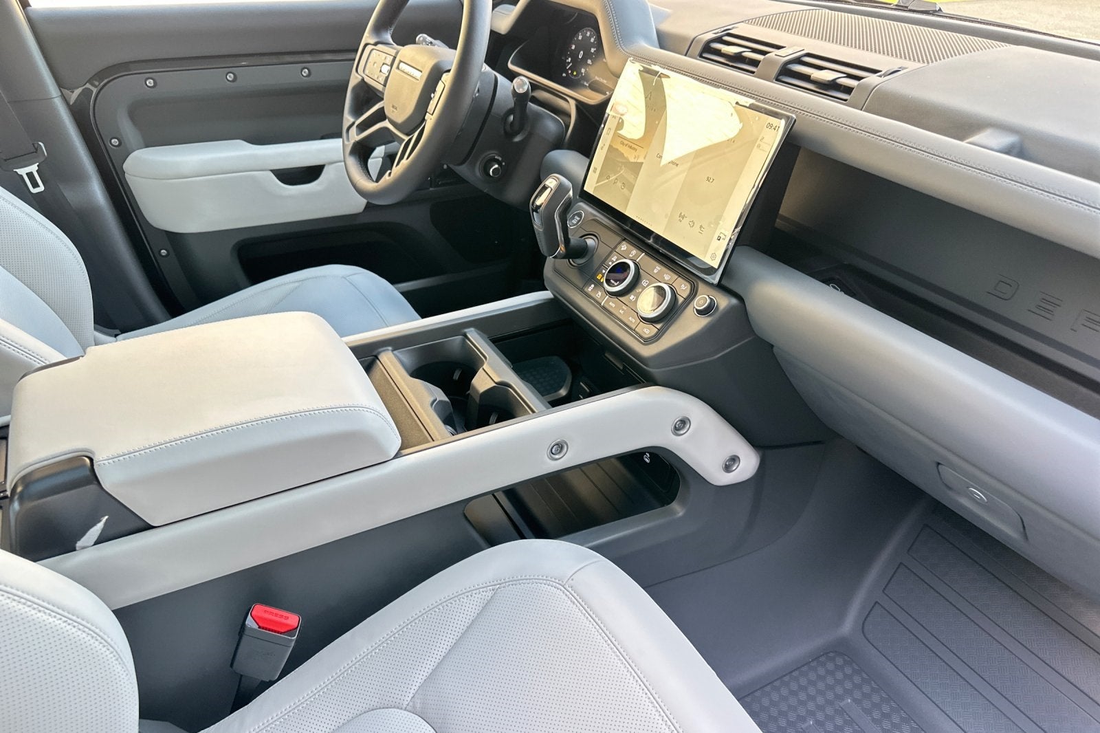 2026 Land Rover Defender 110 S