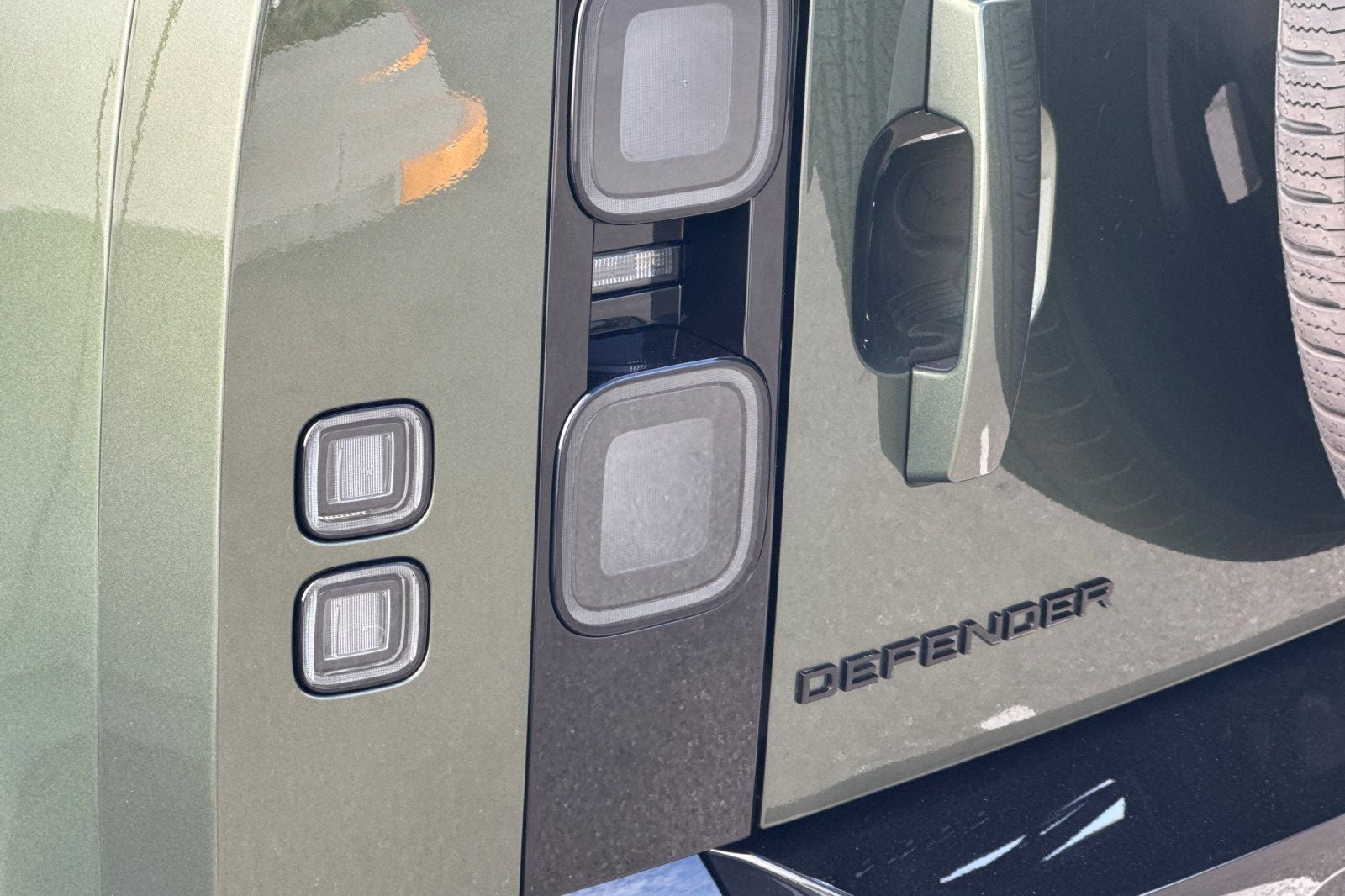 2026 Land Rover Defender 110 S