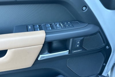 2026 Land Rover Defender 110 S