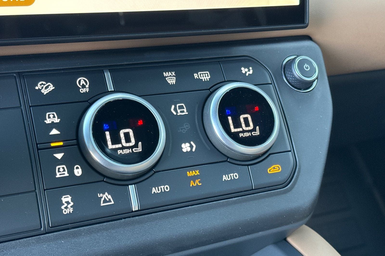 2026 Land Rover Defender 110 S