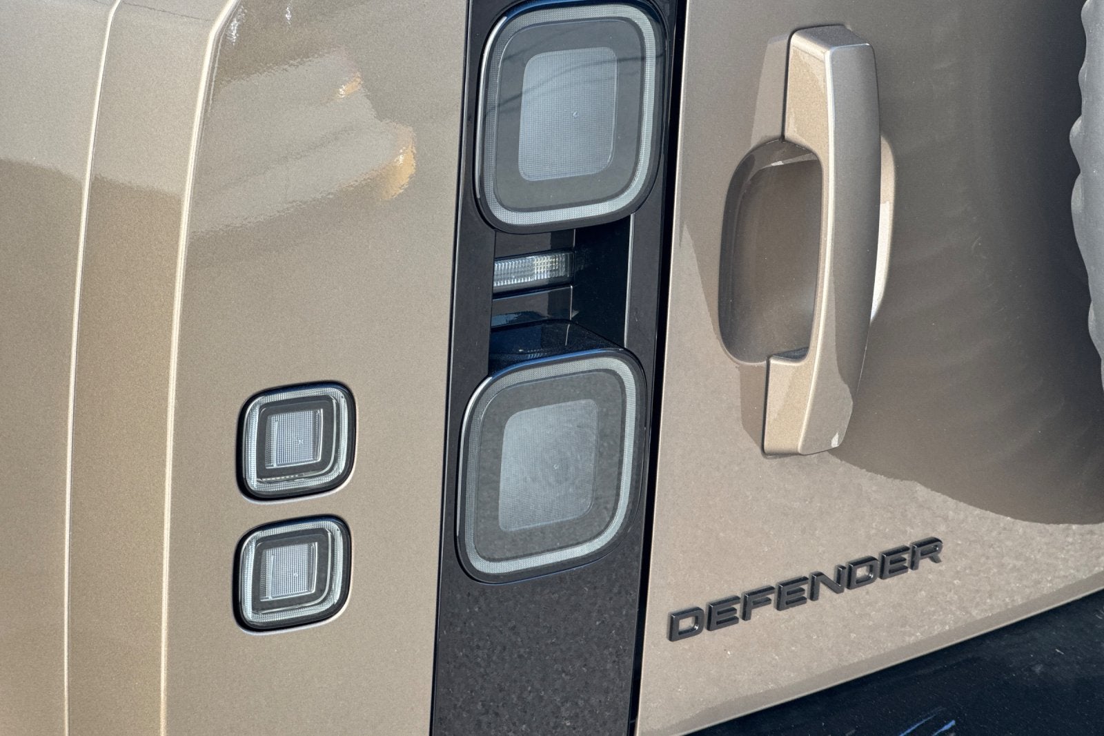2026 Land Rover Defender 110 S