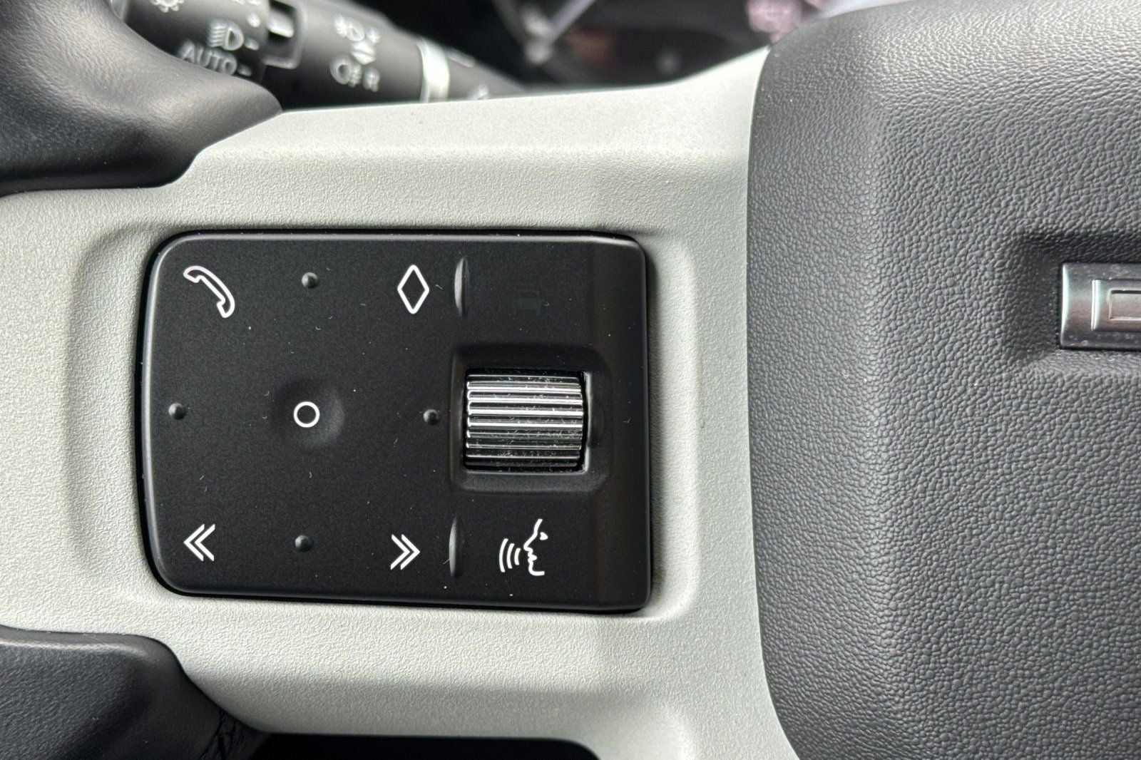 2023 Land Rover Defender 110 S