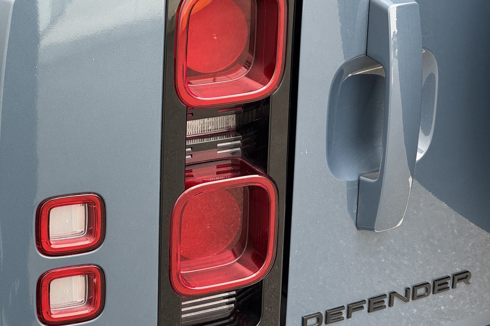 2023 Land Rover Defender 110 S