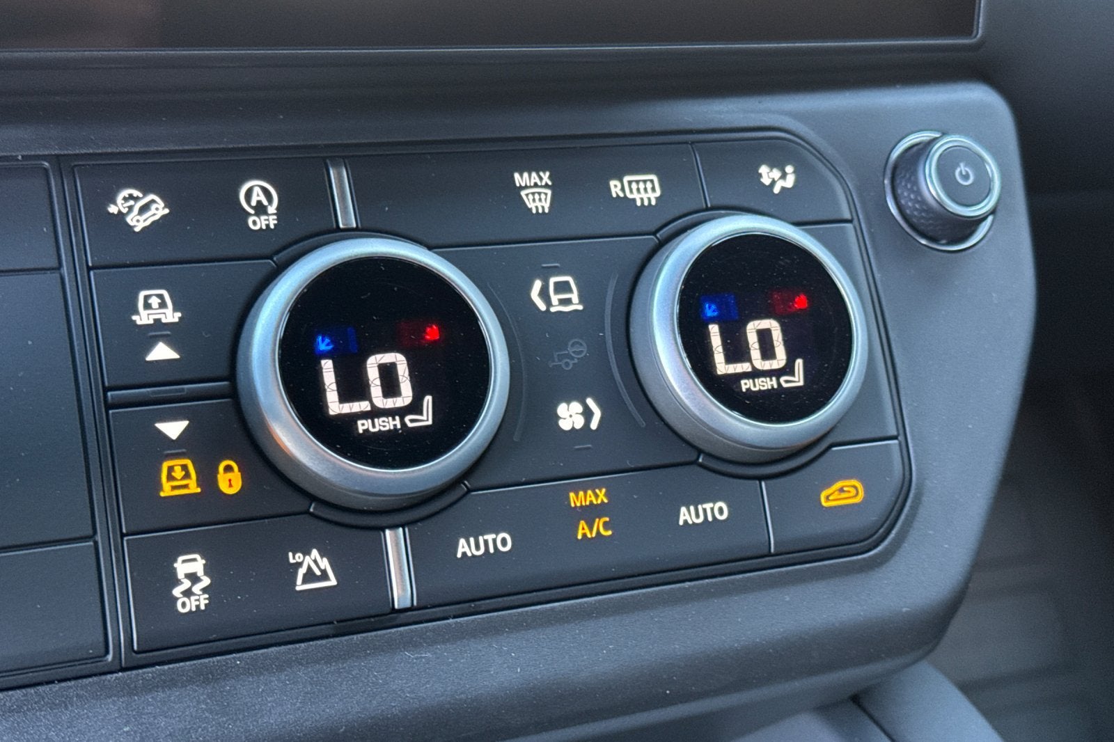 2026 Land Rover Defender 110 S
