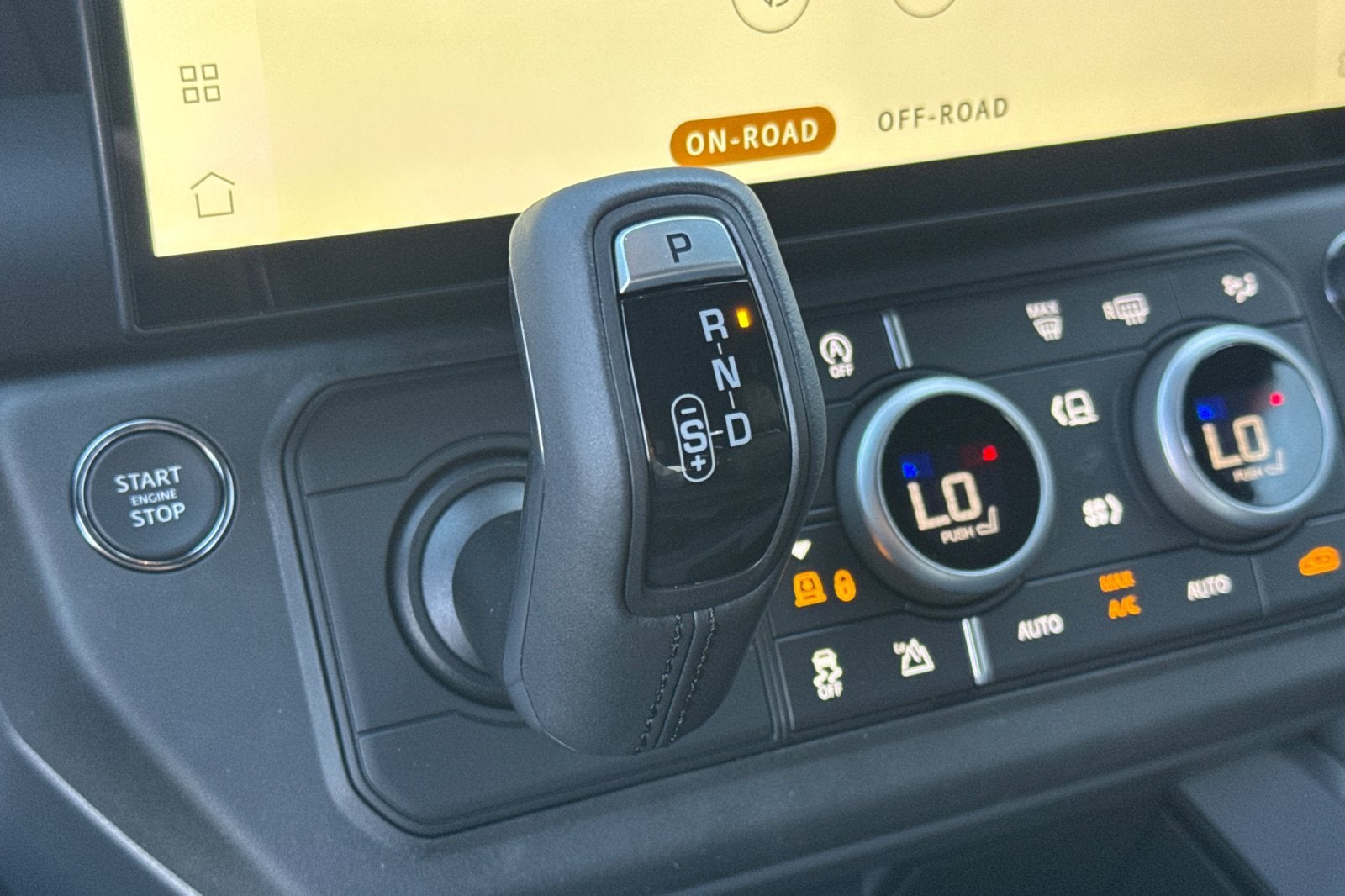 2026 Land Rover Defender 110 S