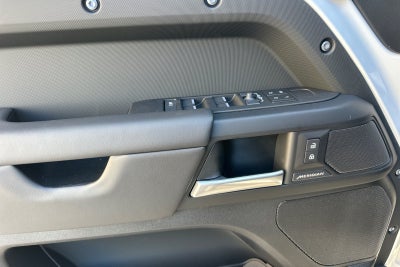 2026 Land Rover Defender 110 S