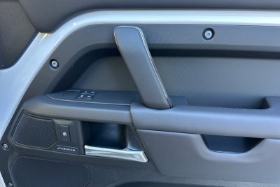 2026 Land Rover Defender 110 S