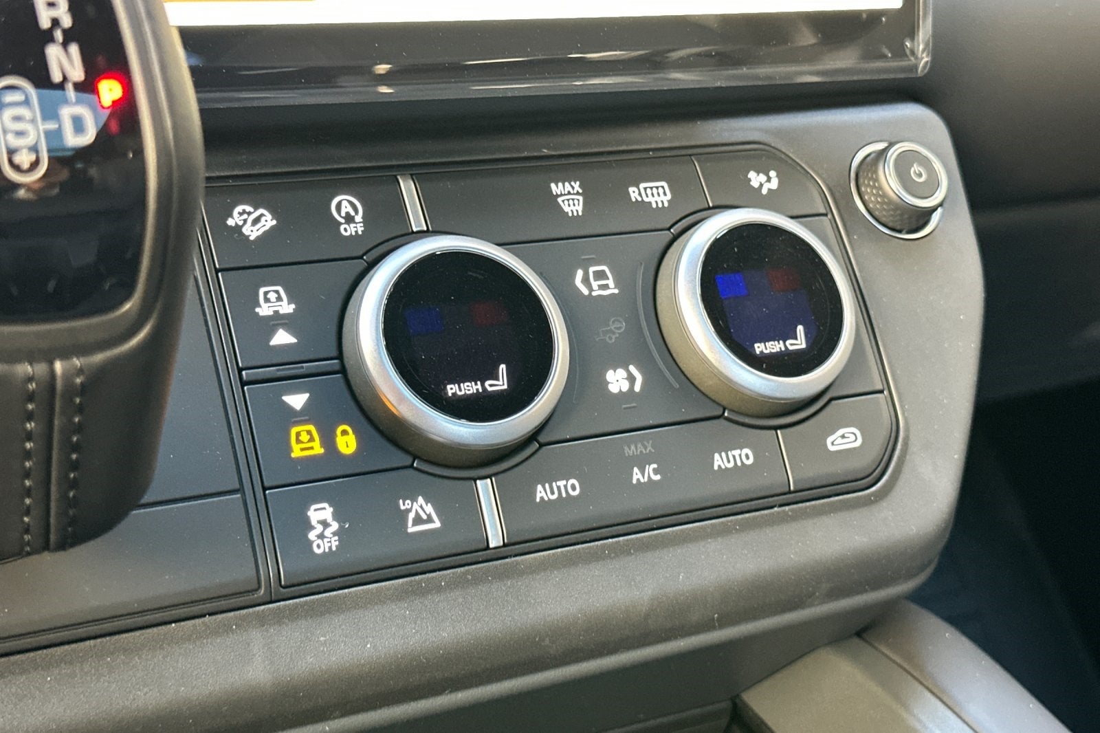 2026 Land Rover Defender 110 S