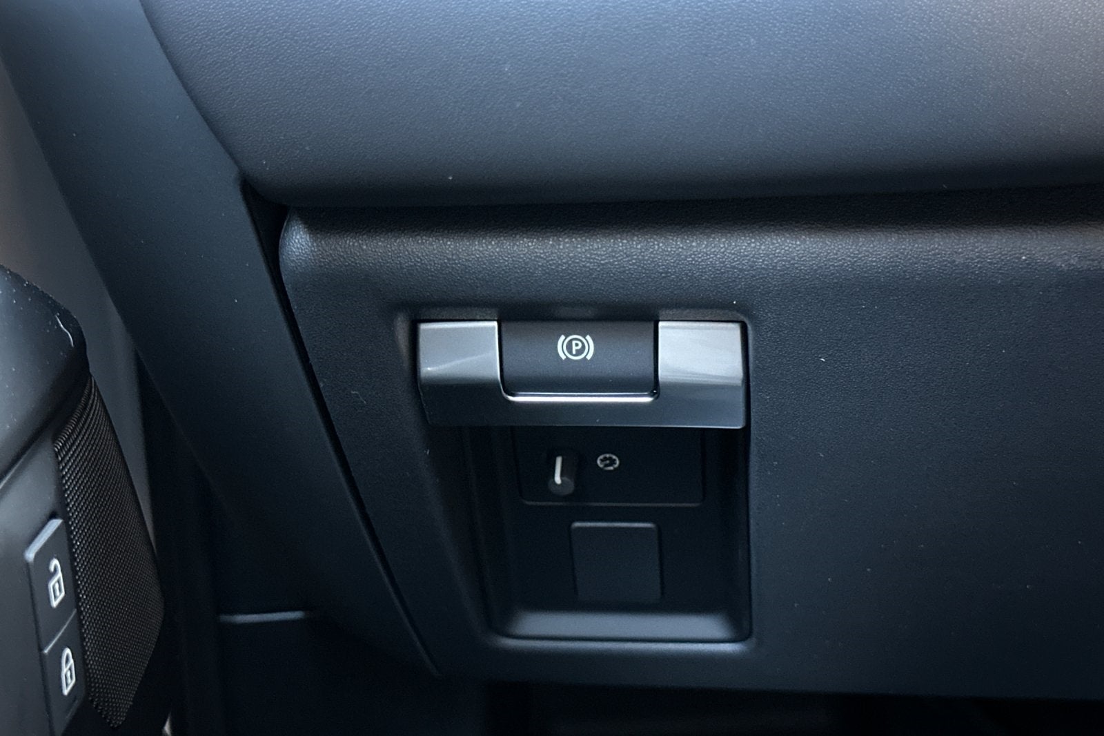 2026 Land Rover Defender 110 S