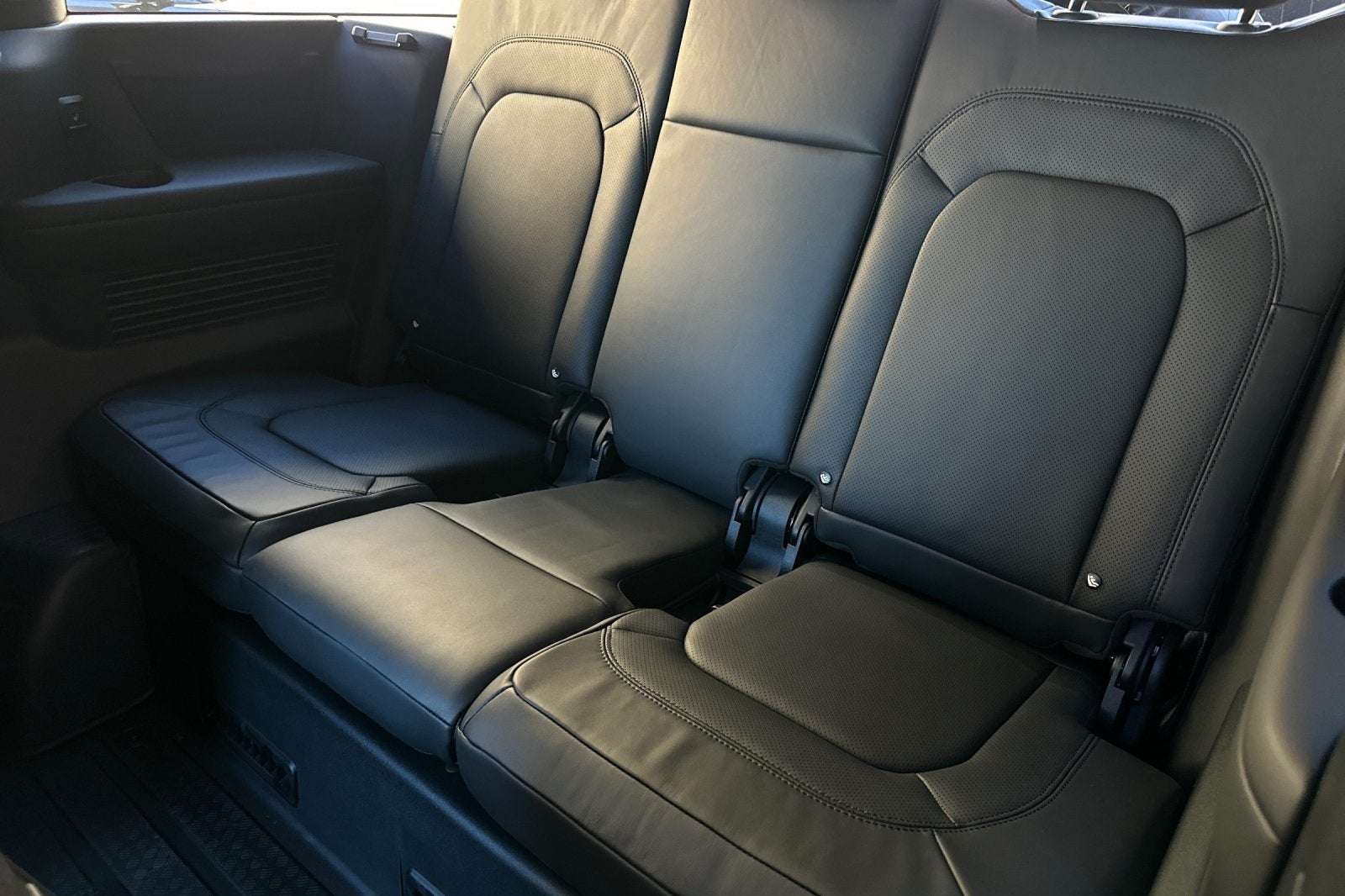 2026 Land Rover Defender 130 S