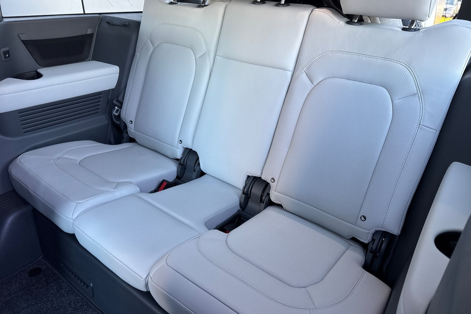 2026 Land Rover Defender 130 S
