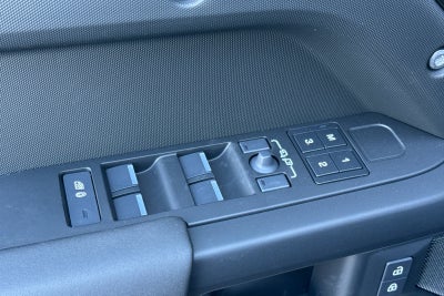 2026 Land Rover Defender 130 S