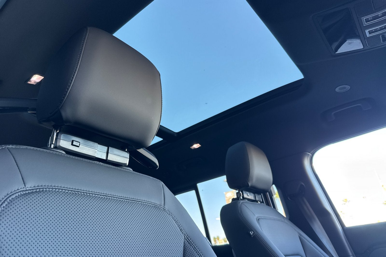 2026 Land Rover Defender 130 S